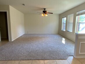 5804 Chuckwagon Cir in Killeen, TX - Building Photo - Building Photo