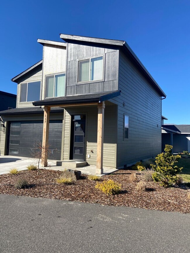117 Southshore Ave in The Dalles, OR - Building Photo - Building Photo