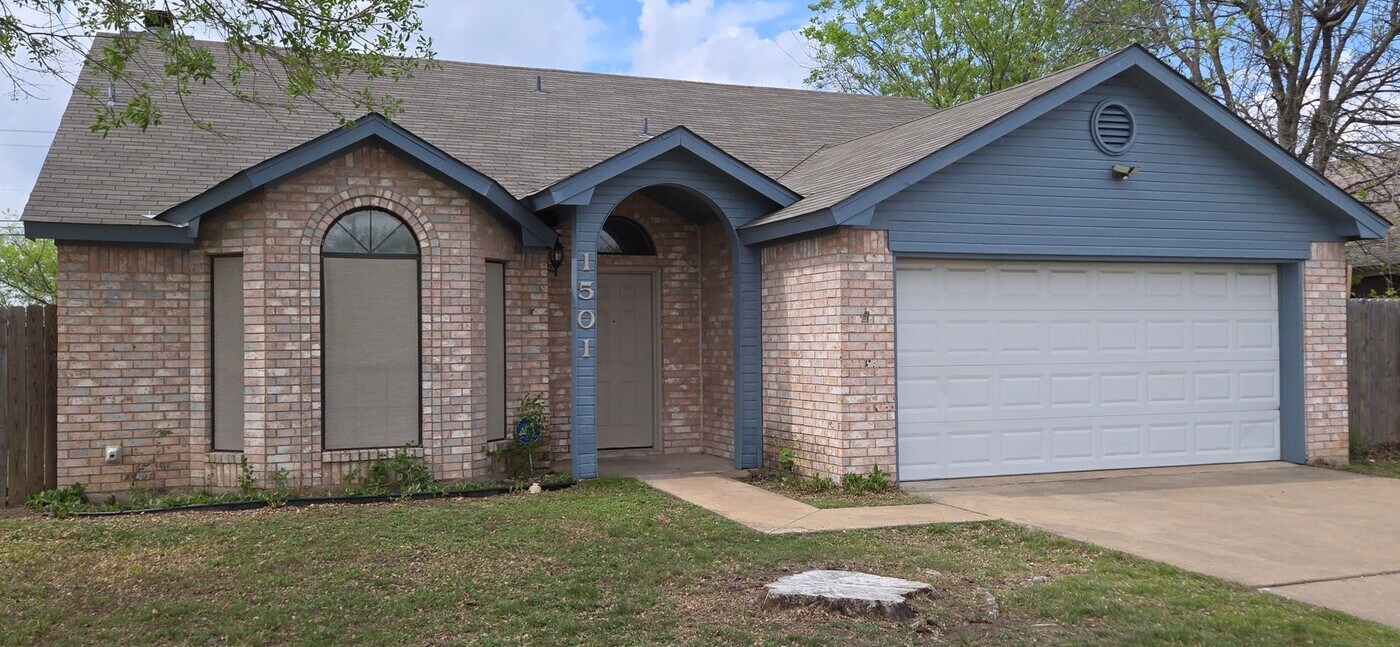 1501 Westway Dr in Killeen, TX - Building Photo
