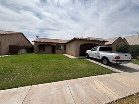 2887 Wensley Ave in El Centro, CA - Building Photo