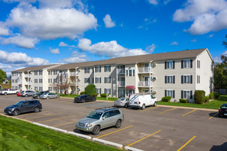 Culver Estates Apartments in Milan, MI - Foto de edificio - Building Photo