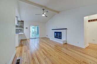 10602 Tioga Ct in St. Louis, MO - Foto de edificio - Building Photo