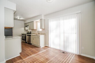 5761 Ricardo Dr in Galloway, OH - Building Photo - Building Photo