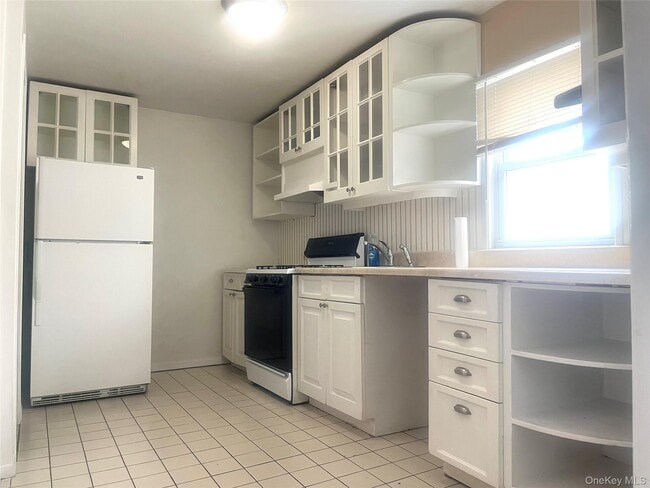80-54 160th St in Queens, NY - Building Photo - Building Photo