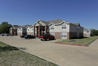 C&W Remington Park Apartments in Siloam Springs, AR - Building Photo - Building Photo