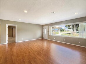 117 Lake Roy Dr in Winter Haven, FL - Building Photo - Building Photo