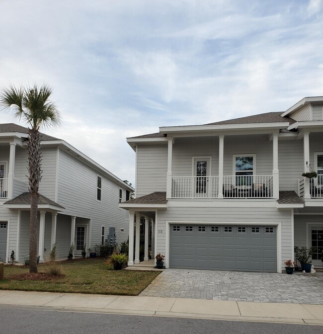 property at 112 Kara Lake Dr