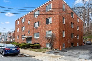 357 Faneuil St in Boston, MA - Building Photo