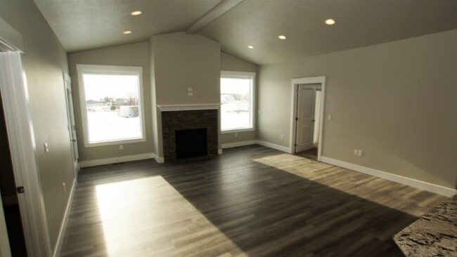 1497 W Jay Ct in Spokane, WA - Building Photo - Building Photo
