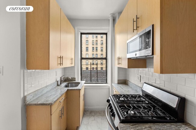 639 W 173rd St in New York, NY - Building Photo - Building Photo