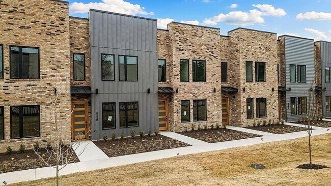 property at 4106 W Wood St