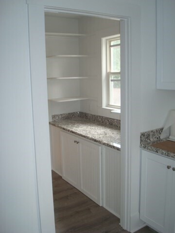 7 Abbott St, Unit 2 in Wellesley, MA - Foto de edificio - Building Photo