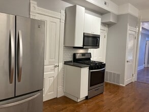 1102 N Wolcott Ave in Chicago, IL - Building Photo - Building Photo