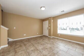 8037 Logan Dr in La Vergne, TN - Building Photo - Building Photo