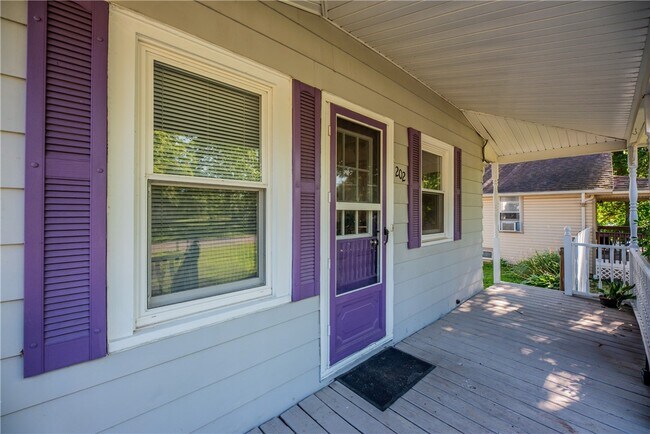 202 River Meadow Dr in Rochester, NY - Building Photo - Building Photo