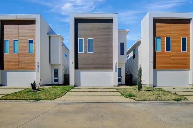 property at 5507 Robusto Pl