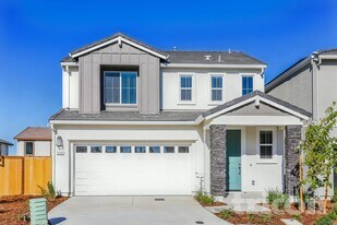 1214 Victorian St in Lincoln, CA - Building Photo