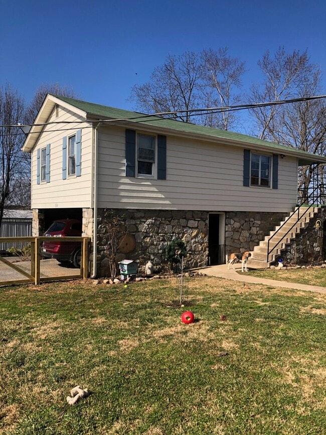 property at 154 Mulberry St