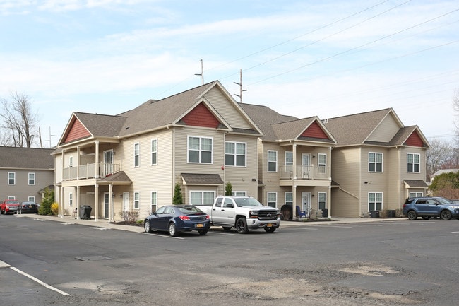 River House Apartments