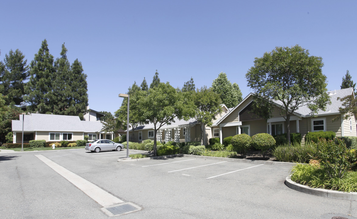 Kirker Court in Concord, CA - Building Photo