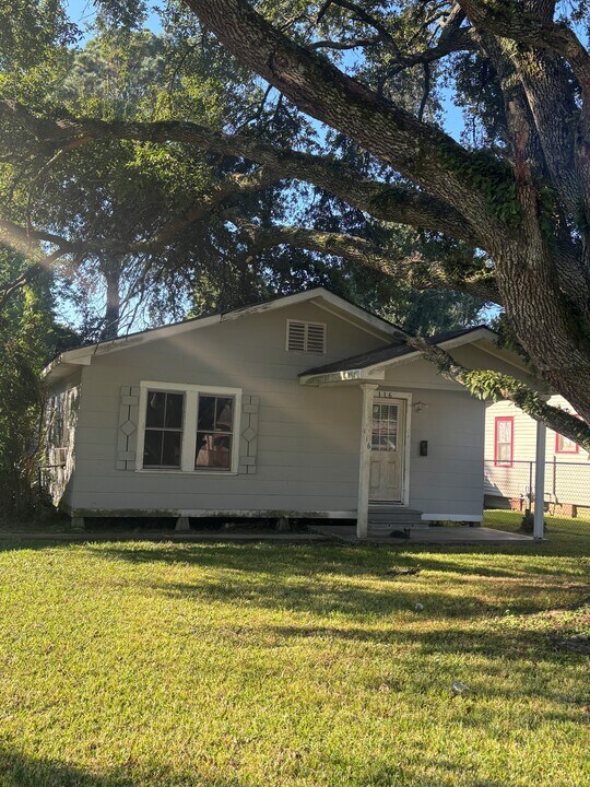 116 Bellot St in Lafayette, LA - Building Photo