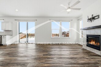 27501 E 7th Dr in Aurora, CO - Building Photo - Building Photo