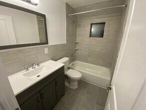 3407 Adams Ave in Toms River, NJ - Foto de edificio - Building Photo