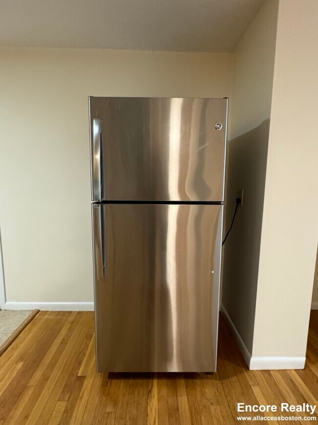 110 Babcock St, Unit 37 in Brookline, MA - Foto de edificio - Building Photo