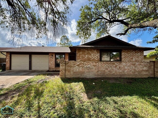 property at 2706 Lake Meadow St