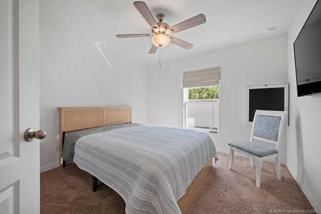 property at 414 SW Dahled Ave