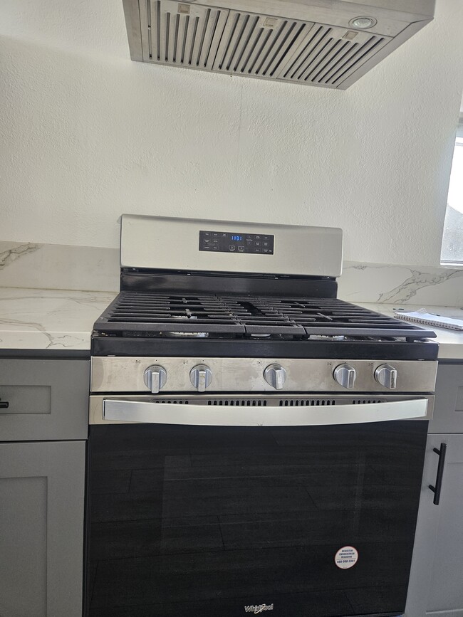 5159 Clinton St, Unit 5159 B Clinton Street