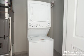 4419 N Seeley Ave, Unit 4409 in Chicago, IL - Building Photo - Building Photo