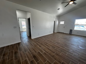 612 Hesse Dr in Socorro, TX - Building Photo - Building Photo