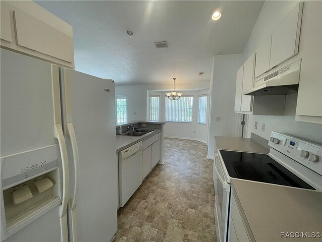 property at 3417 W Eunice St