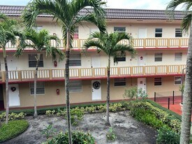 4655 Palm Ave in Hialeah, FL - Building Photo