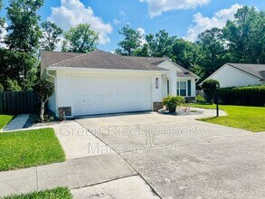8971 Rockpond Meadows Dr in Jacksonville, FL - Foto de edificio - Building Photo
