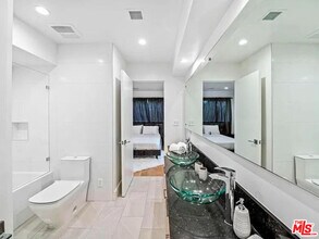 1445 N Martel Ave in Los Angeles, CA - Building Photo - Building Photo