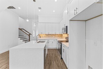 7805 Farnsworth St in Houston, TX - Building Photo - Building Photo