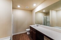 405 Clover Cir photo'