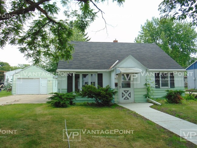 property at 433 S Erie St