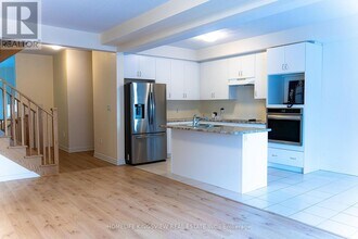 2146 Speare Ct in Innisfil, ON - Building Photo - Building Photo