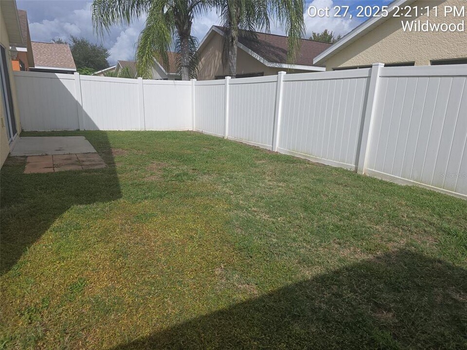 12387 NE 51st Terrace in Wildwood, FL - Building Photo