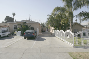 5906 Muller St in Bell Gardens, CA - Building Photo