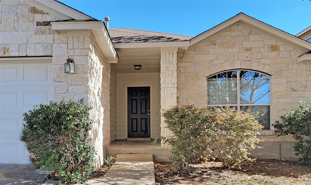 12201 Buzz Schneider Ln in Austin, TX - Building Photo