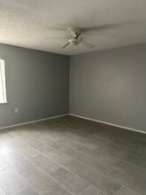 2850 Bedford St in Deltona, FL - Building Photo - Building Photo