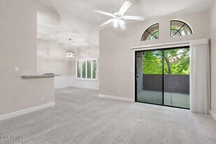 9600 N 96th St in Scottsdale, AZ - Building Photo