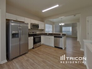2521 Wingdale Dr in Charlotte, NC - Building Photo - Building Photo