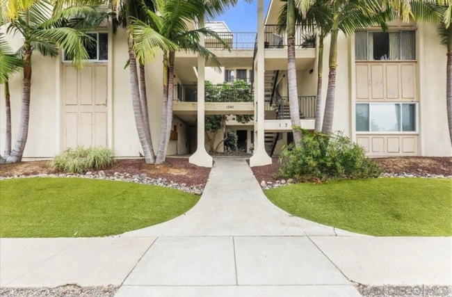 property at 1740 Roosevelt Ave