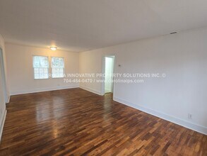 2711 Beech Nut Rd in Charlotte, NC - Building Photo - Building Photo