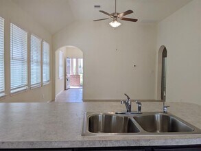 2902 Meandering Elm Trail in Houston, TX - Building Photo - Building Photo